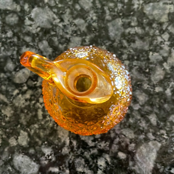 Fenton LG WRIGHT Glass Daisy and Button Pattern Amber Cruet w/ Clear Stopper - Picture 3 of 5